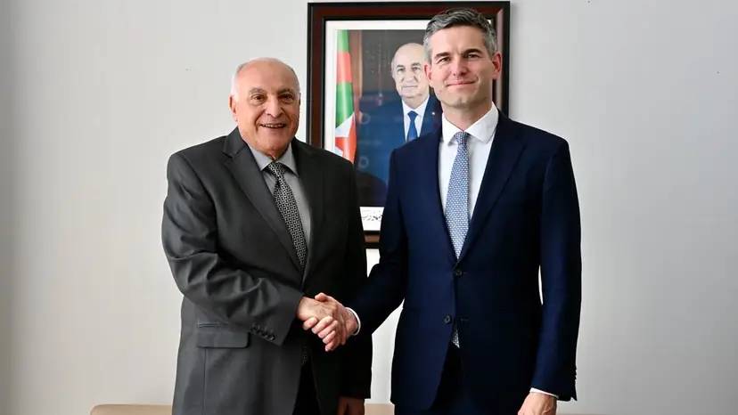 Mr Attaf holds talks with his Dutch counterpart in New York