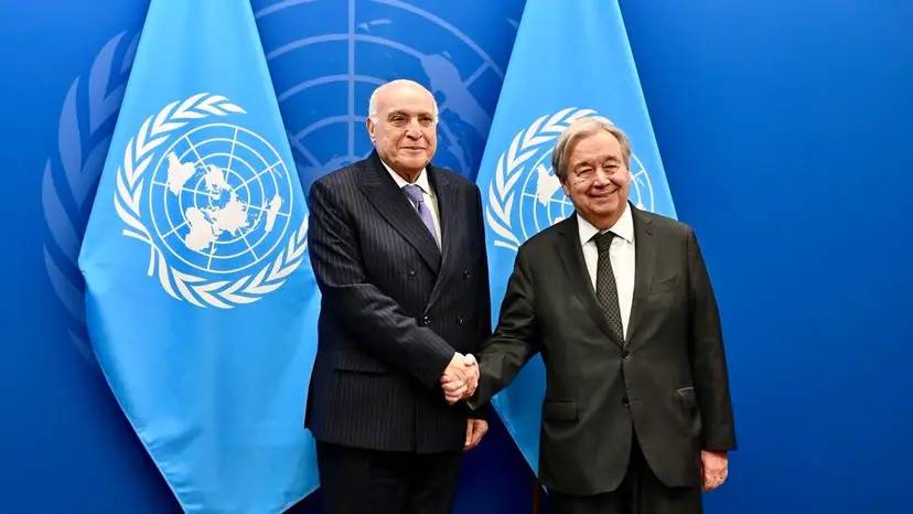 M. Attaf s’entretient avec le Secrétaire général des Nations Unies, António Guterres, à New York.